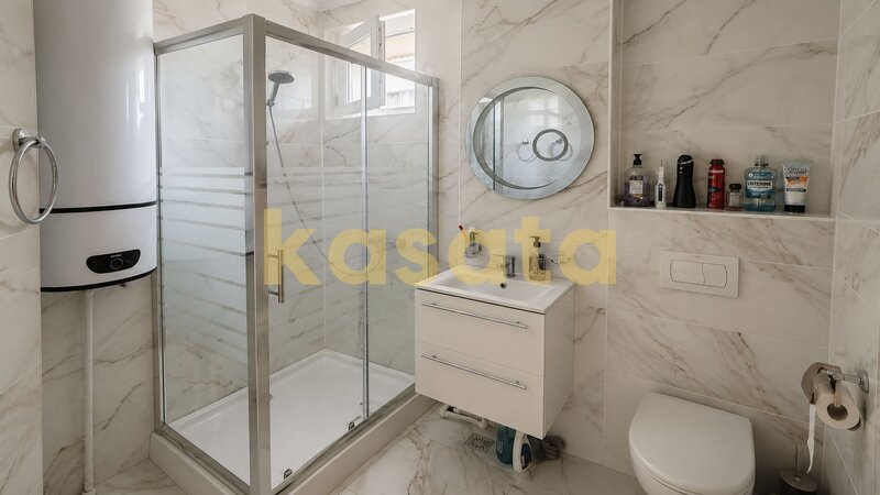 Obor- Colentina apartament 3 camere 67mp  metrou complet renovat